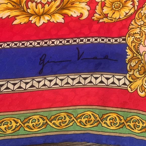 Versace silk vantage scarf - Picture 6 of 8